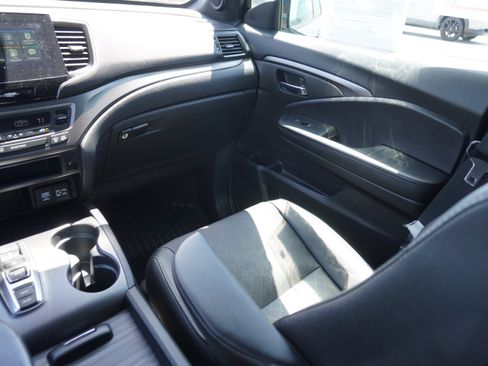 Used 2021 Honda Passport EX-L image 17