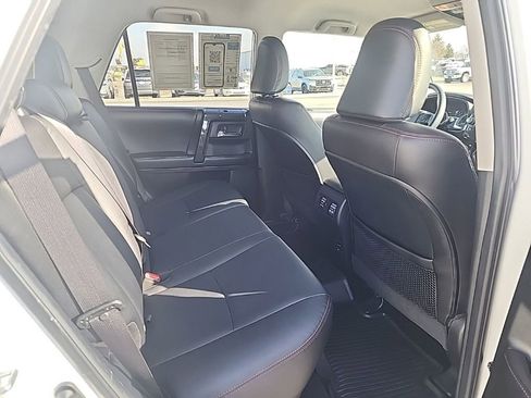 Used 2018 Toyota 4Runner TRD Off-Road Premium image 29