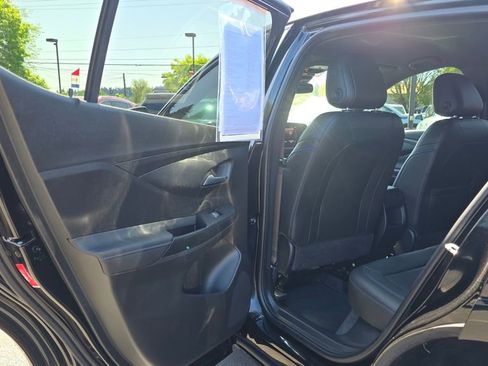 Used 2024 Buick Envista Sport Touring w/ Convenience I Package FWD image 50