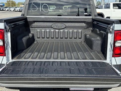 New 2026 Ford Maverick Lariat w/ Black Appearance Package image 13