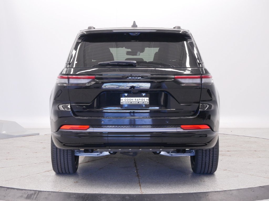 New 2027 Jeep Grand Cherokee Limited AWD/4WD image 4