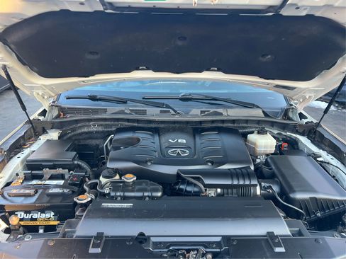 Used 2016 INFINITI QX80 Sport Utility 4D w/ 22" Wheel Package image 23