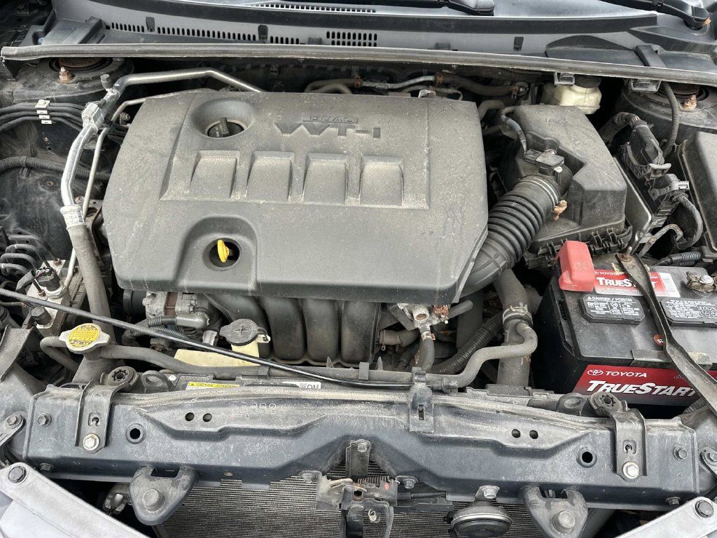 Used 2015 Toyota Corolla LE FWD image 11