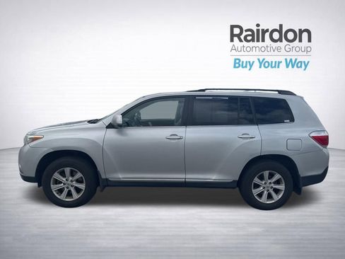 Used 2013 Toyota Highlander SE AWD/4WD image 6