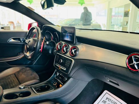 Used 2018 Mercedes-Benz CLA 250 image 19