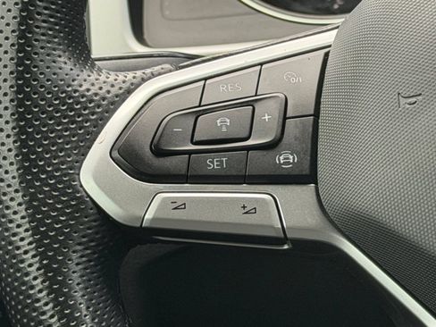 Used 2021 Volkswagen Atlas Cross Sport SE FWD image 14