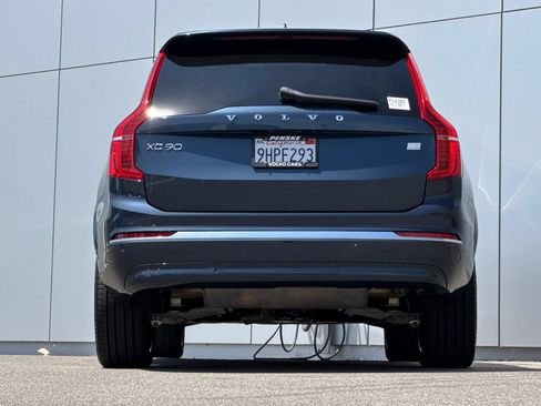 Used 2023 Volvo XC90 T8 Ultimate w/ Protection Package Premier AWD/4WD image 4