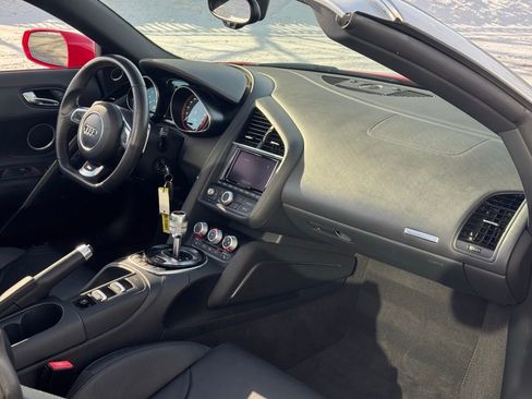 Used 2014 Audi R8 V10 w/ Full Leather Package image 58