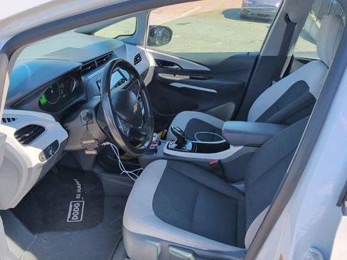 Used 2020 Chevrolet Bolt LT FWD image 12
