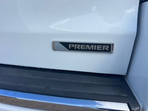 Used 2018 Chevrolet Tahoe Premier RWD image 9