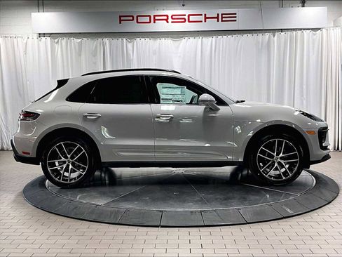 New 2026 Porsche Macan image 8