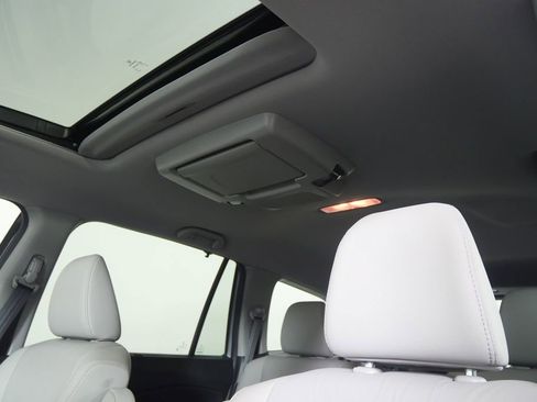 Used 2022 Honda Pilot Touring image 12