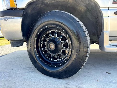 Used 2001 Dodge Ram 2500 Truck 2WD Quad Cab image 29