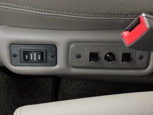 Used 2021 Chevrolet Express 2500 LS w/ Enhanced Convenience Package RWD image 36