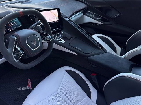 Certified 2023 Chevrolet Corvette Stingray Premium Conv w/ Z51 Performance Package image 10