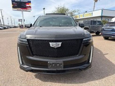 Used 2022 Cadillac Escalade Sport w/ Touring Package image 2