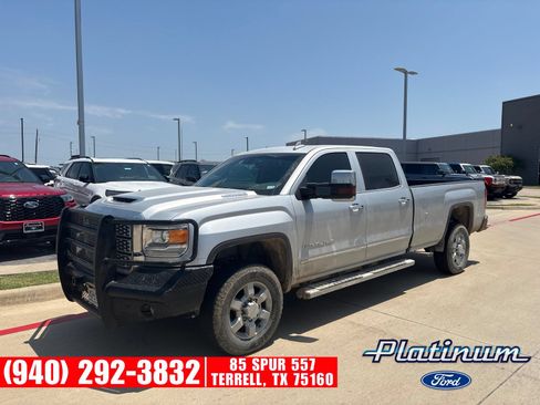 Used 2019 GMC Sierra 3500 Denali w/ Duramax Plus Package AWD/4WD image 3
