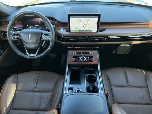 Used 2022 Lincoln Aviator Reserve w/ Elements Package Plus image 15