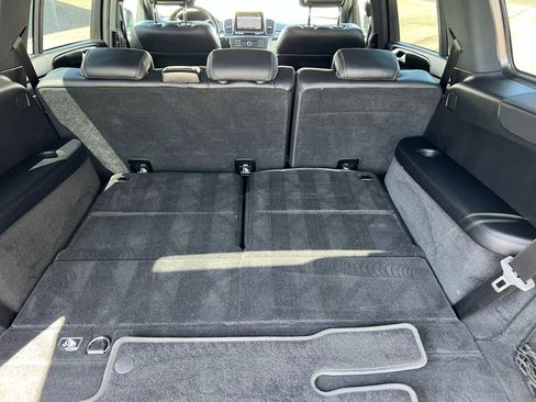 Used 2019 Mercedes-Benz GLS 550 4MATIC image 32