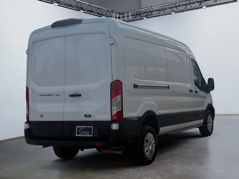 Used 2025 Ford Transit 250 148 Medium Roof w/ Exterior Upgrade Package RWD image 4