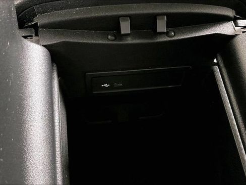 Used 2023 Mercedes-Benz GLS 450 4MATIC image 35