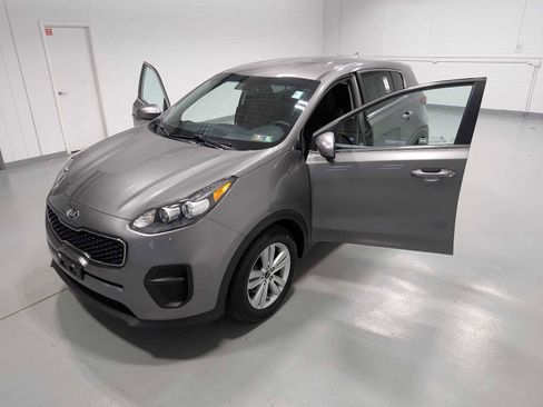 Used 2018 Kia Sportage LX image 16