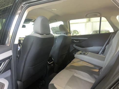 Used 2024 Subaru Outback Premium AWD/4WD image 19