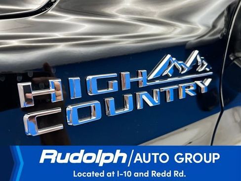 Used 2025 Chevrolet Tahoe High Country image 10
