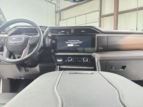 New 2026 GMC Sierra 2500 Denali w/ Denali Reserve Package AWD/4WD image 28
