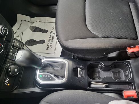 Used 2018 Jeep Renegade Sport w/ Power & Air Group image 21