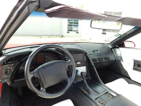 Used 1992 Chevrolet Corvette Convertible image 21