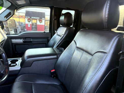 Used 2015 Ford F350 Lariat image 25