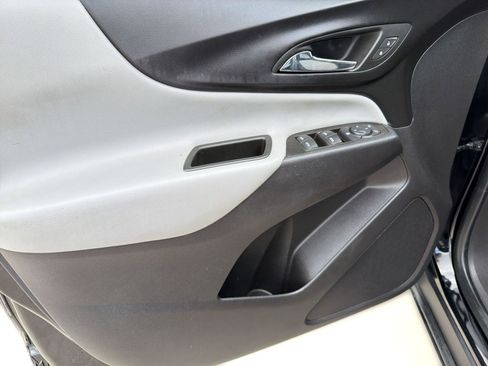 Certified 2024 Chevrolet Equinox LS w/ LS Convenience Package image 13