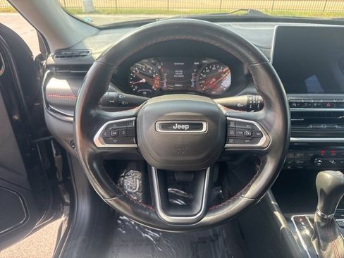 Used 2022 Jeep Compass Trailhawk w/ Trailhawk Convenience Group image 13