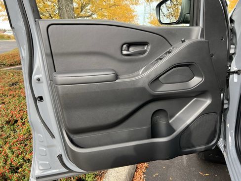 New 2026 Nissan Frontier SV w/ Tow Package image 10