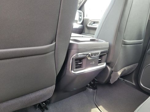 New 2026 GMC Sierra 1500 SLT image 24