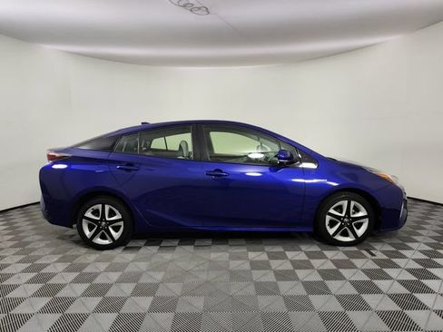 Used 2016 Toyota Prius Three Touring w/ Preferred Accessory Package FWD image 6