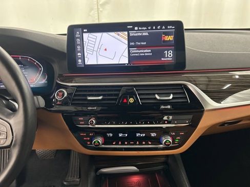 Used 2023 BMW 530i xDrive w/ Convenience Package image 21