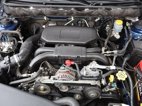Used 2010 Subaru Legacy 2.5i Premium AWD/4WD image 38
