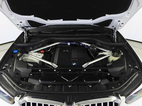Certified 2023 BMW X5 sDrive40i w/ Parking Assistance Package RWD image 6