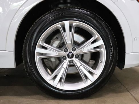 Used 2023 Audi Q8 Premium w/ Convenience Package image 39