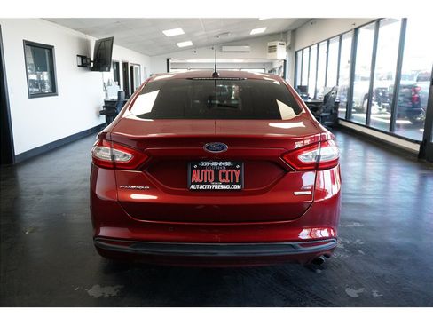 Used 2016 Ford Fusion SE w/ Equipment Group 202A FWD image 6