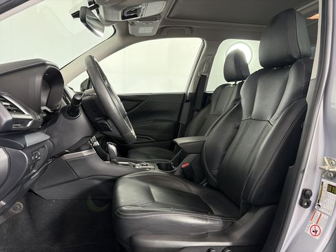 Used 2019 Subaru Forester Limited AWD/4WD image 6
