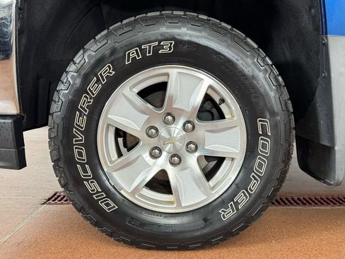 Used 2018 Chevrolet Silverado 1500 LT w/ All Star Edition image 9