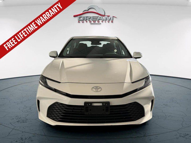 Used 2025 Toyota Camry LE FWD image 3