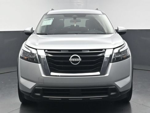 Used 2025 Nissan Pathfinder SV AWD/4WD image 49