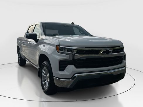 Used 2024 Chevrolet Silverado 1500 LT RWD image 1