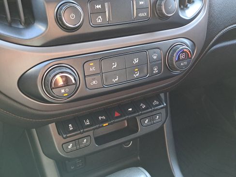 Used 2021 GMC Canyon AT4 w/ Driver Alert Package image 21