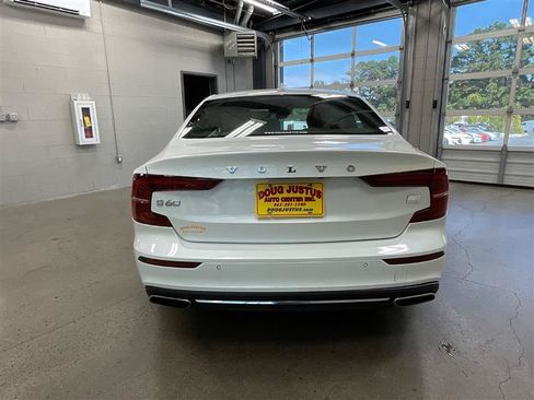 Used 2021 Volvo S60 T8 Inscription AWD/4WD image 4