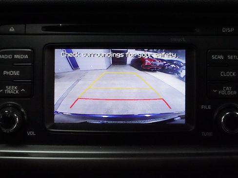 Used 2017 Kia Optima LX FWD image 19